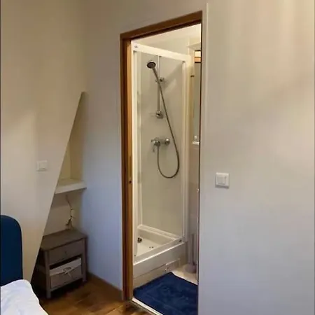 Quiet And Spacious Near Champs Elysees Apartment Paris