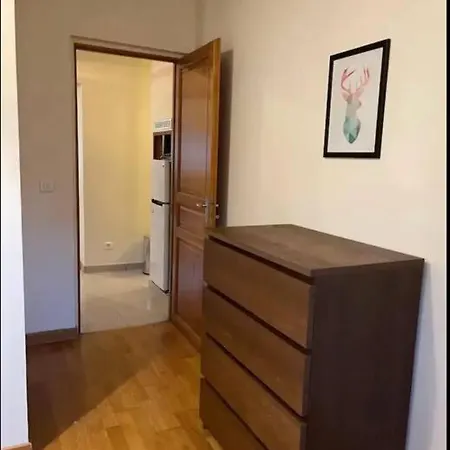 Quiet And Spacious Near Champs Elysees *