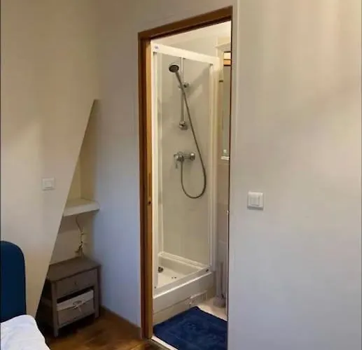 Quiet And Spacious Near Champs Elysees Appartement Paris